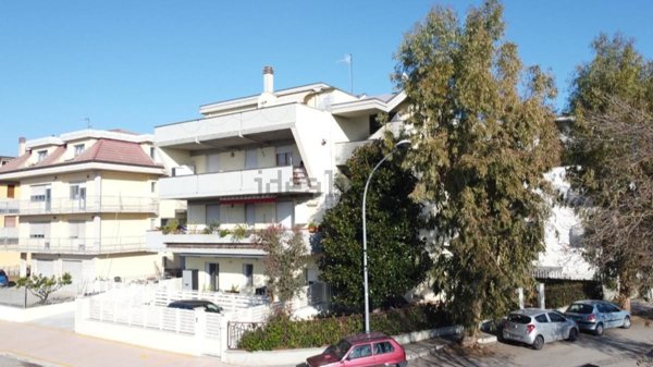 appartamento in vendita a San Benedetto del Tronto in zona Sentina