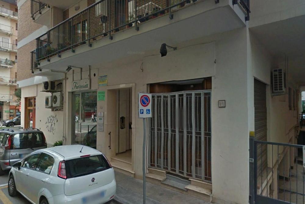 locale commerciale in vendita a San Benedetto del Tronto