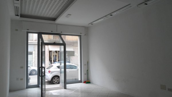 locale commerciale in vendita a San Benedetto del Tronto