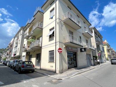 locale commerciale in vendita a San Benedetto del Tronto