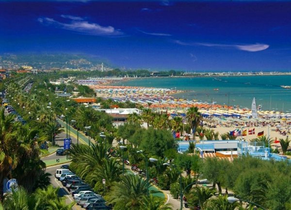 locale commerciale in vendita a San Benedetto del Tronto