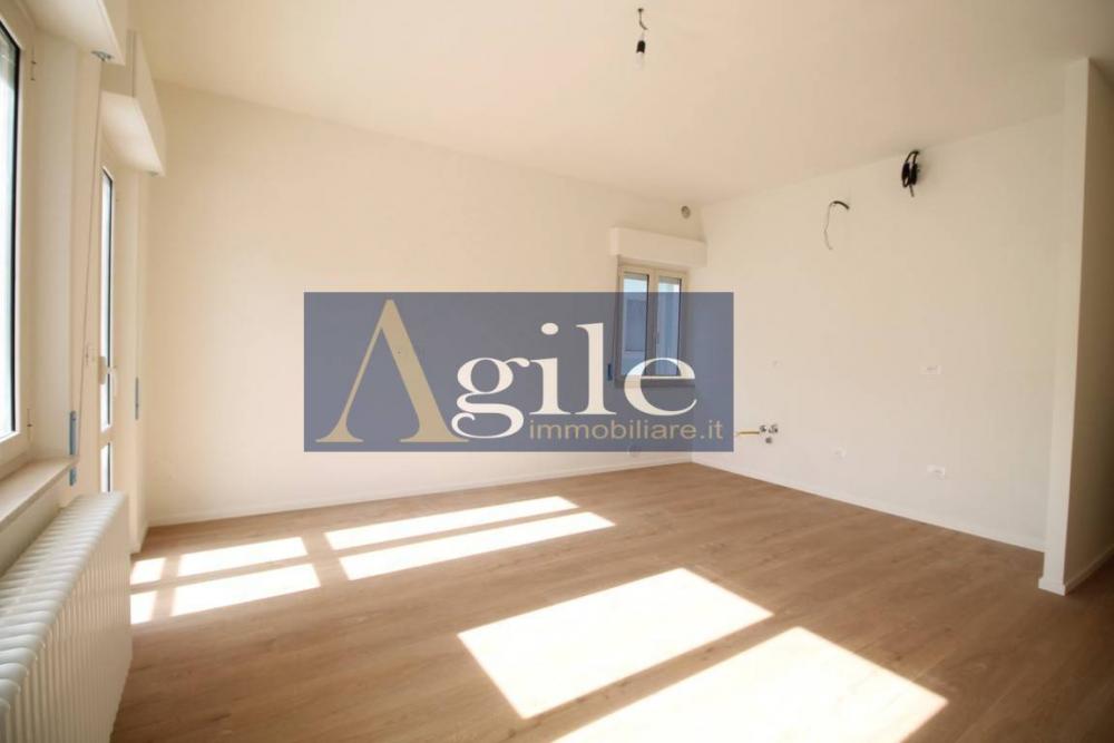 appartamento in vendita a San Benedetto del Tronto in zona Sentina