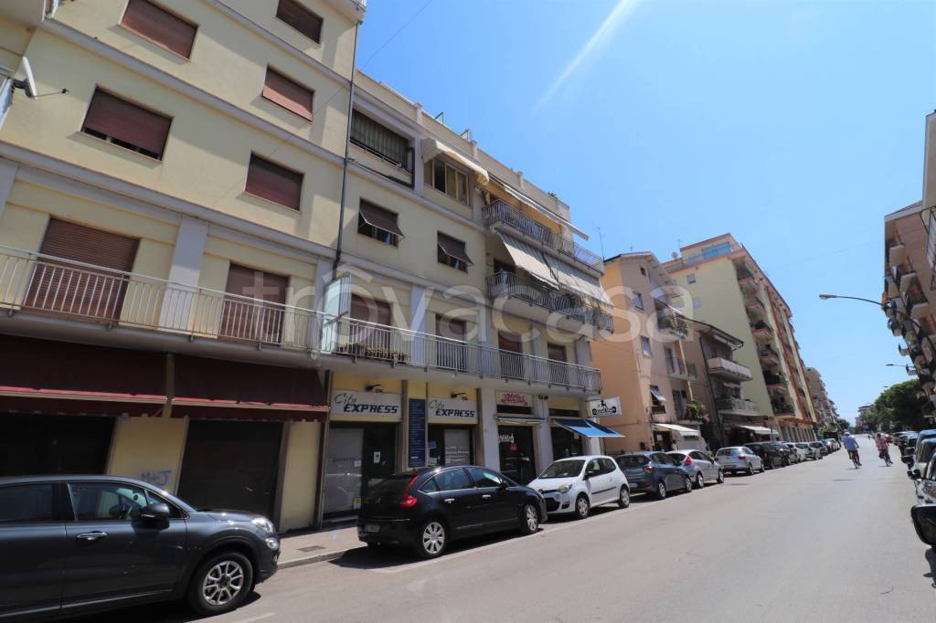 locale commerciale in vendita a San Benedetto del Tronto