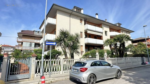 appartamento in vendita a San Benedetto del Tronto in zona Sentina