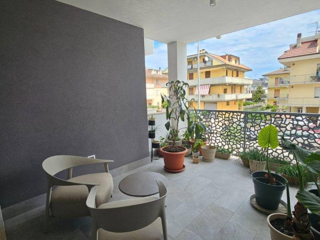 appartamento in vendita a San Benedetto del Tronto in zona Sentina