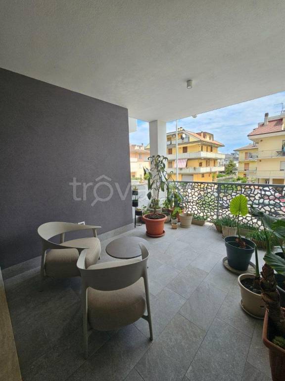 appartamento in vendita a San Benedetto del Tronto in zona Sentina