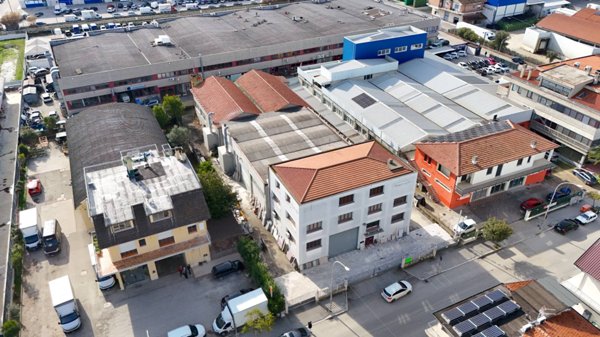 capannone in vendita a San Benedetto del Tronto