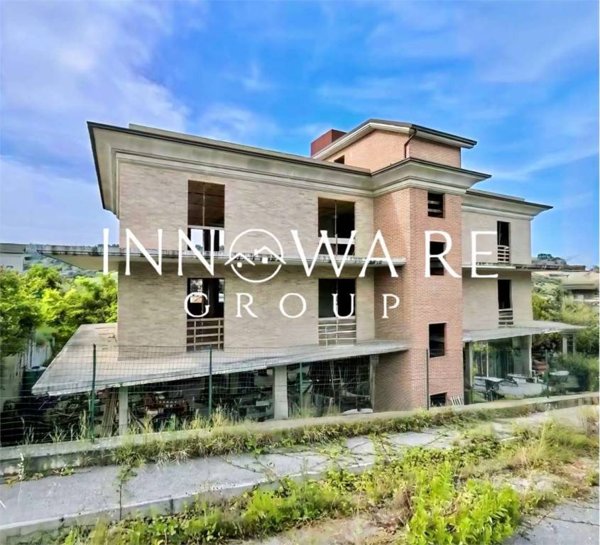 locale di sgombero in vendita a San Benedetto del Tronto