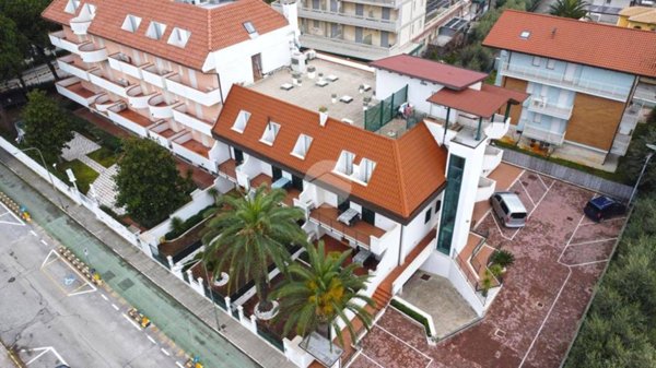 casa indipendente in vendita a San Benedetto del Tronto in zona Sentina