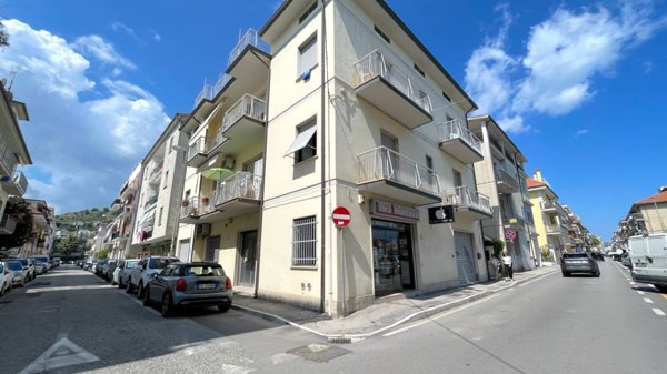 locale commerciale in vendita a San Benedetto del Tronto