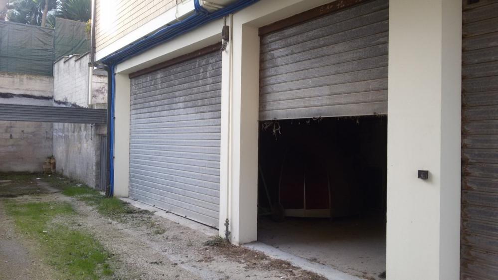 locale di sgombero in vendita a San Benedetto del Tronto