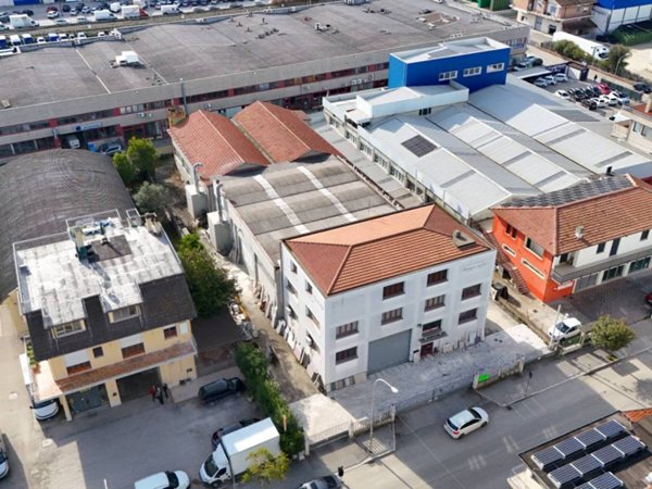 capannone in vendita a San Benedetto del Tronto