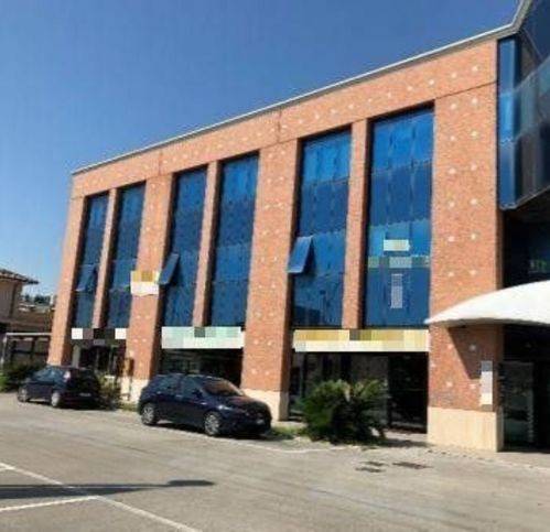 negozio in vendita a San Benedetto del Tronto