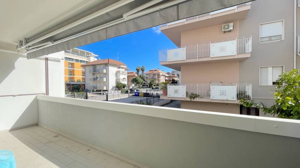 appartamento in vendita a San Benedetto del Tronto in zona Sentina
