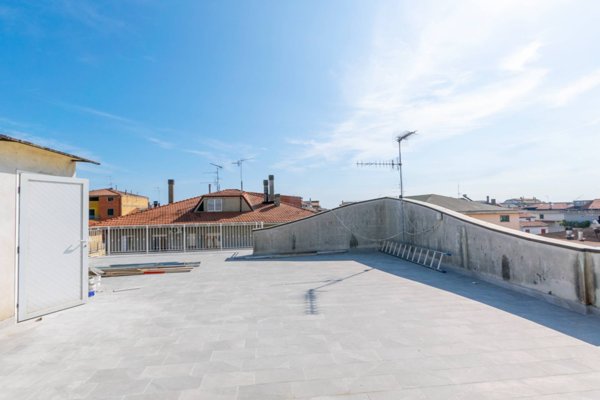 appartamento in vendita a San Benedetto del Tronto in zona Sentina