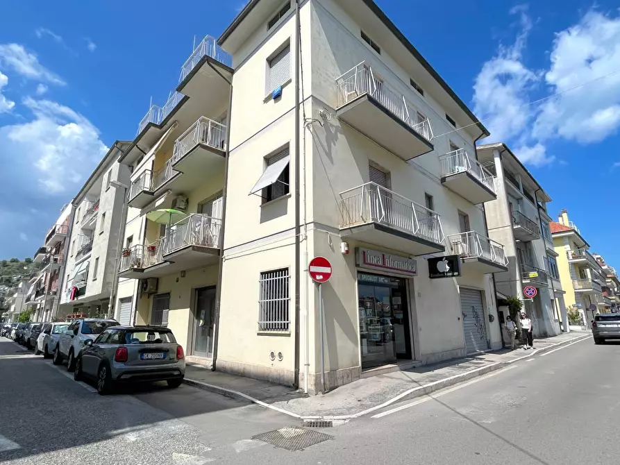 locale commerciale in vendita a San Benedetto del Tronto