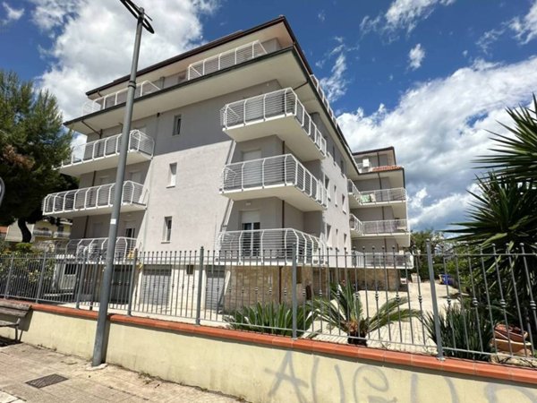 appartamento in vendita a San Benedetto del Tronto in zona Sentina