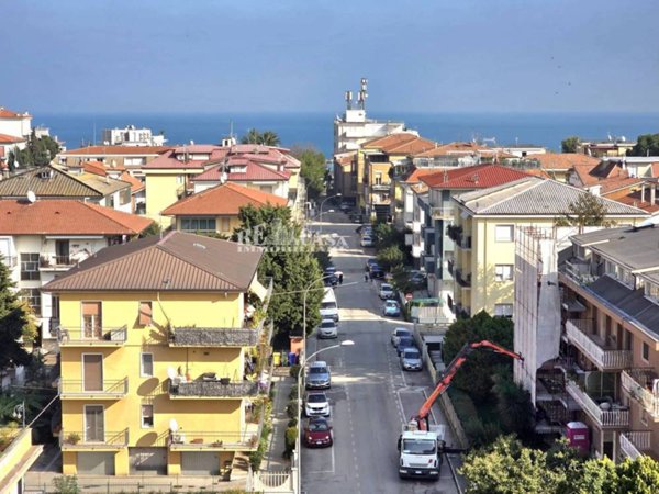 appartamento in vendita a San Benedetto del Tronto in zona Sentina