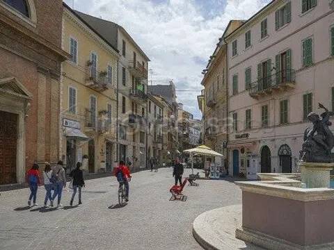 negozio in vendita a San Benedetto del Tronto