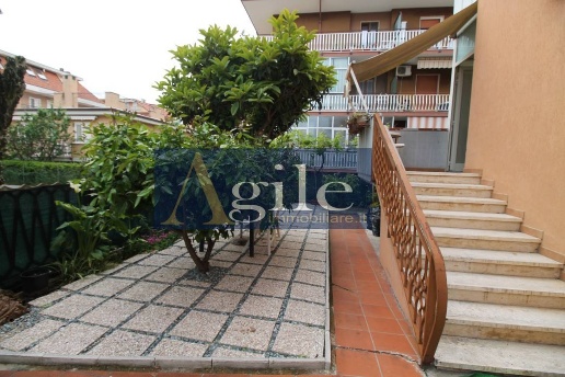 appartamento in vendita a San Benedetto del Tronto in zona Sentina