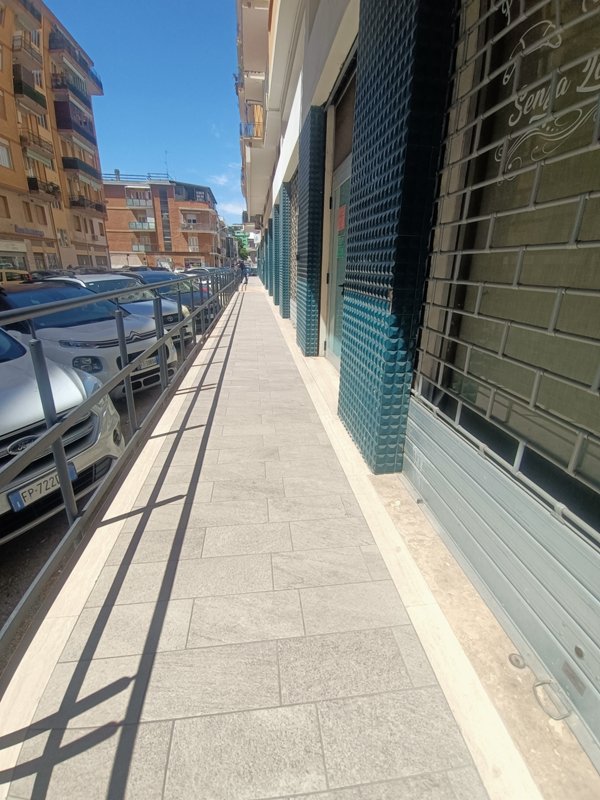 locale commerciale in vendita a San Benedetto del Tronto