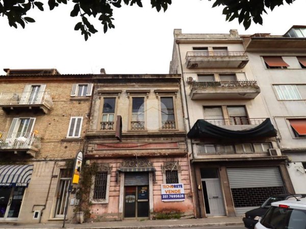 esavano in vendita a San Benedetto del Tronto