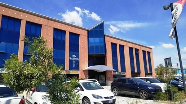 ufficio in vendita a San Benedetto del Tronto in zona Sentina