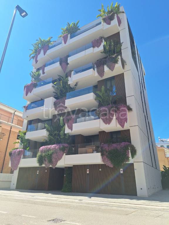 appartamento in vendita a San Benedetto del Tronto in zona Sentina