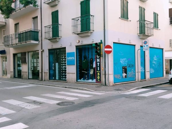 negozio in vendita a San Benedetto del Tronto