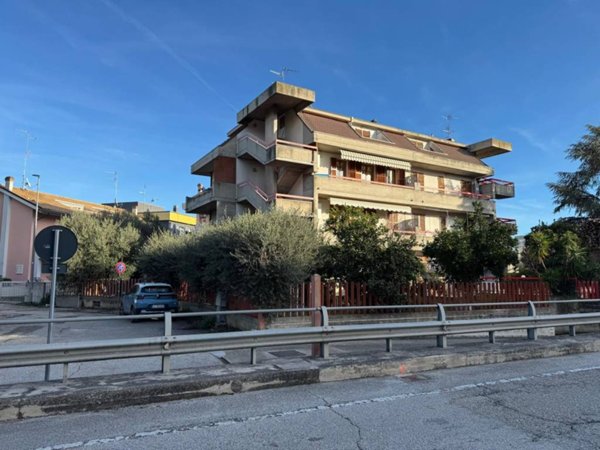 appartamento in vendita a San Benedetto del Tronto in zona Sentina