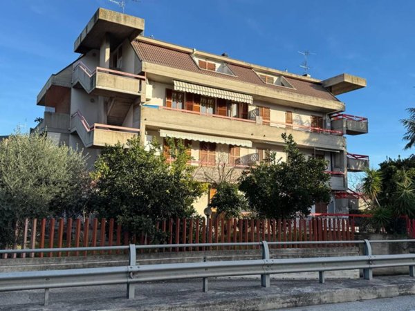 appartamento in vendita a San Benedetto del Tronto in zona Sentina