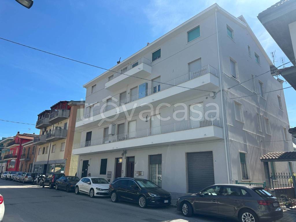 appartamento in vendita a San Benedetto del Tronto in zona Sentina