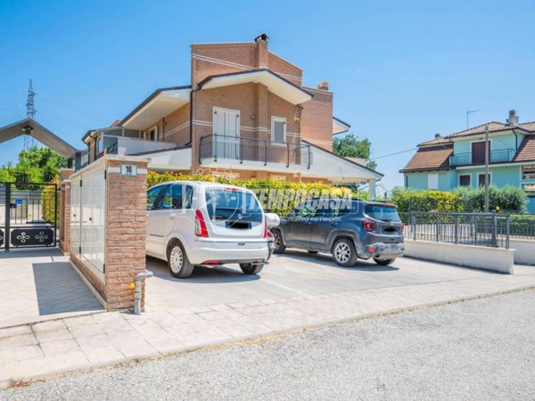 appartamento in vendita a San Benedetto del Tronto in zona Sentina