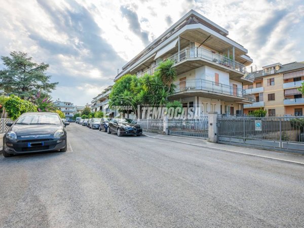 appartamento in vendita a San Benedetto del Tronto in zona Sentina