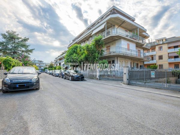 appartamento in vendita a San Benedetto del Tronto in zona Sentina