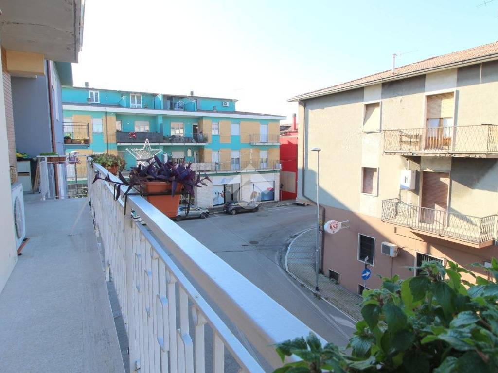 appartamento in vendita a San Benedetto del Tronto in zona Sentina