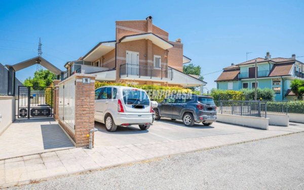 appartamento in vendita a San Benedetto del Tronto in zona Sentina