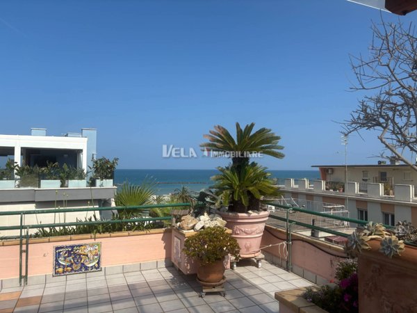 appartamento in vendita a San Benedetto del Tronto in zona Sentina