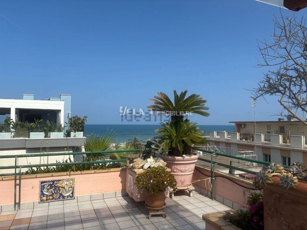 appartamento in vendita a San Benedetto del Tronto in zona Sentina