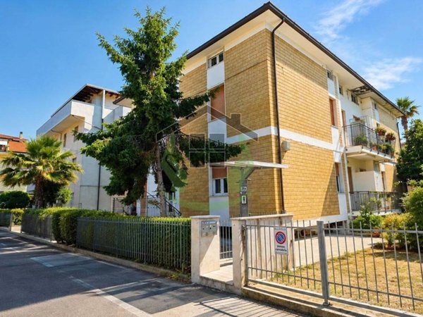 appartamento in vendita a San Benedetto del Tronto in zona Sentina