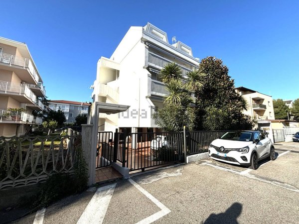 appartamento in vendita a San Benedetto del Tronto in zona Sentina