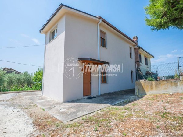 appartamento in vendita a San Benedetto del Tronto in zona Sentina