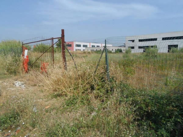 terreno edificabile in vendita a San Benedetto del Tronto in zona Sentina