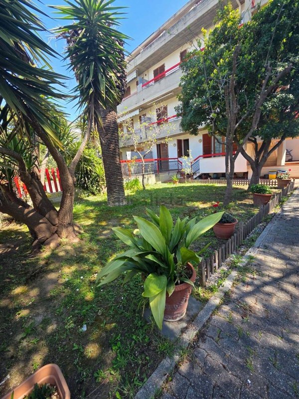 appartamento in vendita a San Benedetto del Tronto in zona Sentina