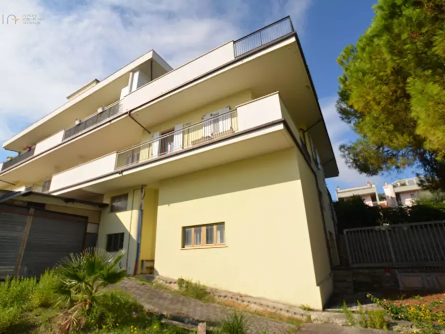 locale commerciale in vendita a San Benedetto del Tronto