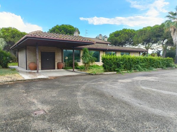 casa indipendente in vendita a San Benedetto del Tronto in zona Sentina