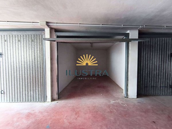 box auto in vendita a San Benedetto del Tronto