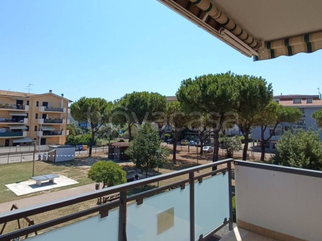 appartamento in vendita a San Benedetto del Tronto in zona Sentina
