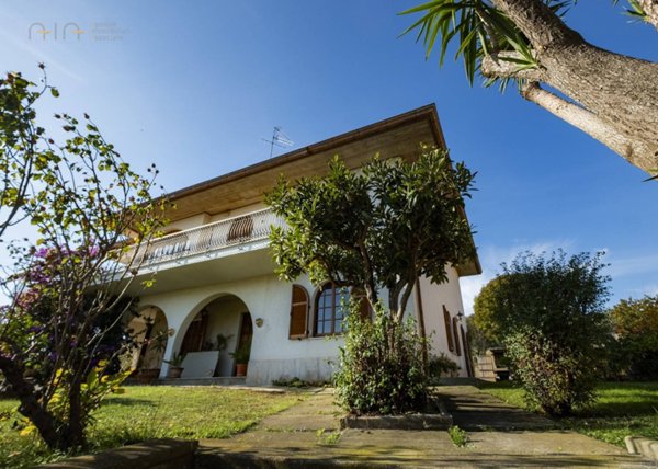 casa indipendente in vendita a Spinetoli