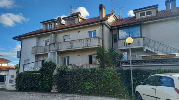 appartamento in vendita a Spinetoli in zona Pagliare